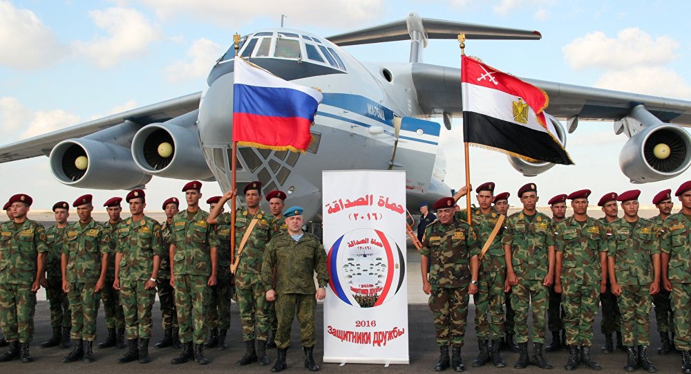 Militaires russes et égyptiens