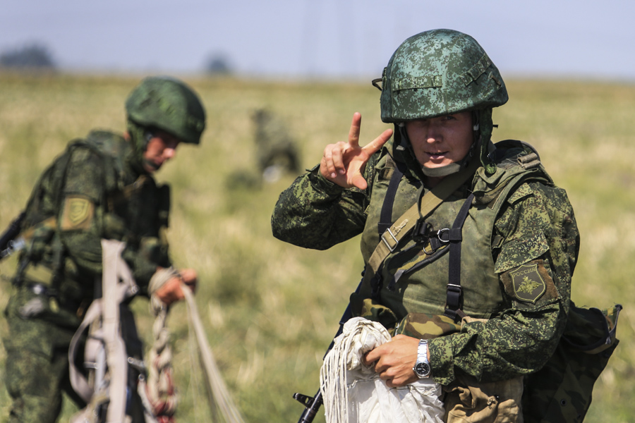 Soldiers take pictures