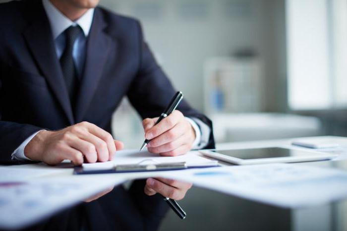 investment banker