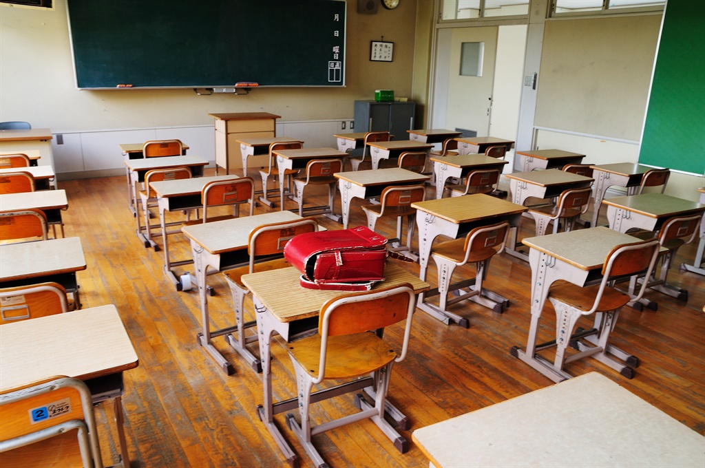 Quelle est la différence entre une école primaire et un gymnase