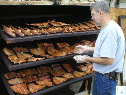 la technologie du poisson fumé à froid à la maison