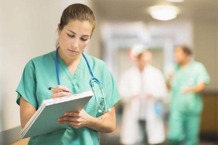 Est-ce qu'un stage est inclus dans l'expérience médicale