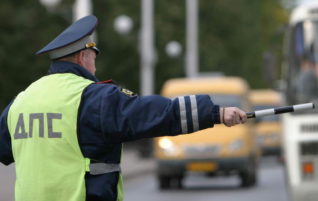 Traffic cops stopped without rights