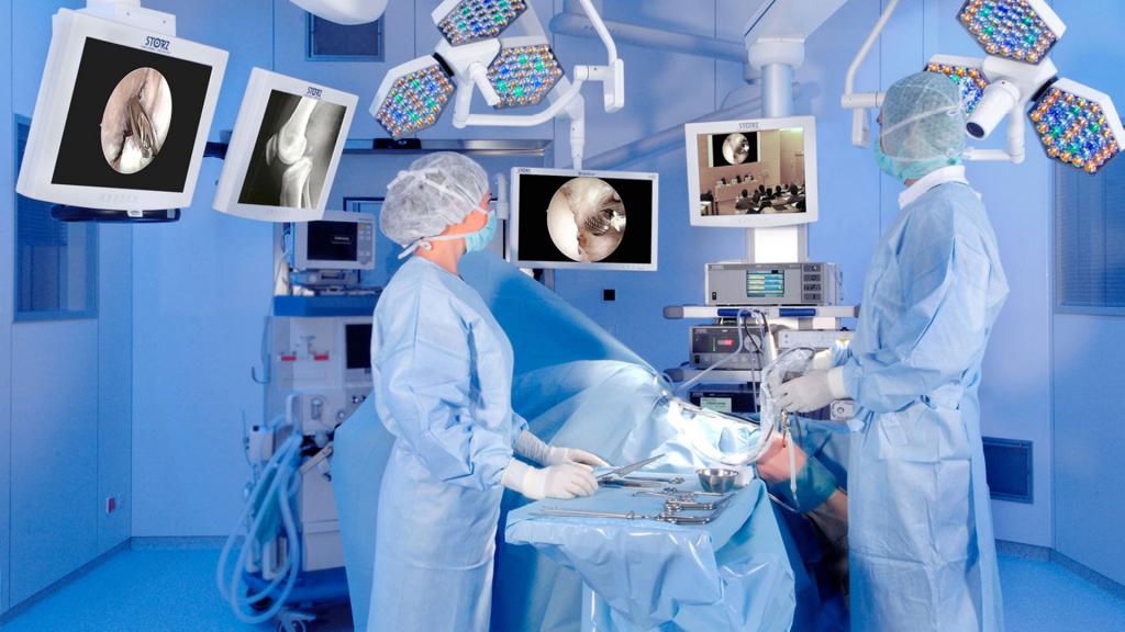 mandatory preliminary and periodic medical examinations of employees