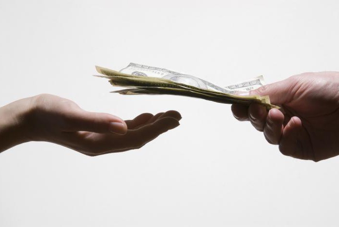 les taxes et droits locaux comprennent