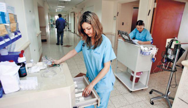 hospital nurse job responsibilities