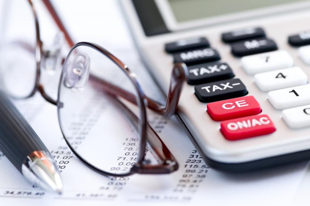 calculation of employee taxes