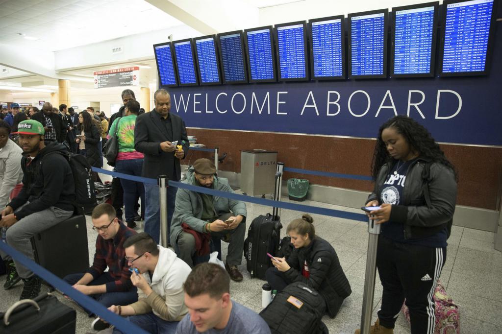 retard de vol comme il se doit pour les passagers pendant 6 heures