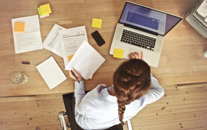 Est-ce que l'étude comprend l'expérience de travail