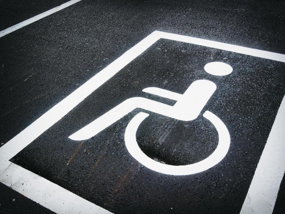 traffic sign valid disabled parking sign