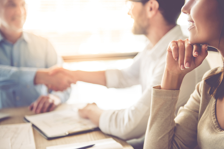 Qui peut être partie à une relation de travail