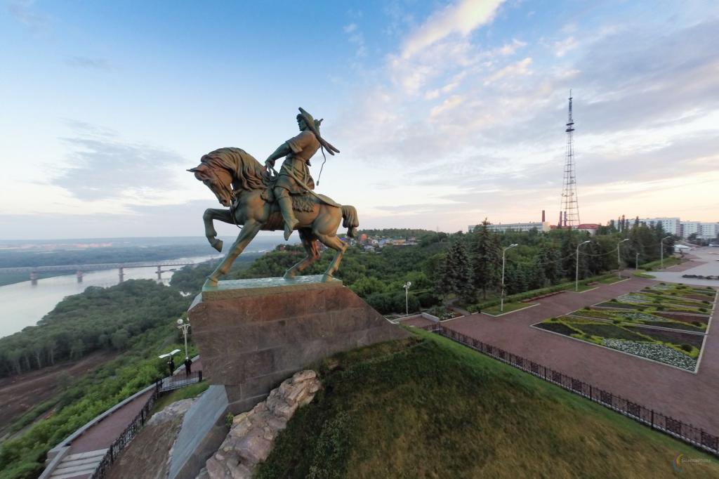 monument à salavat à ufa