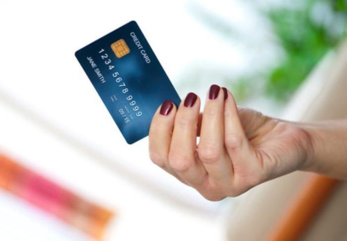 déduit de l'argent de la carte à l'insu