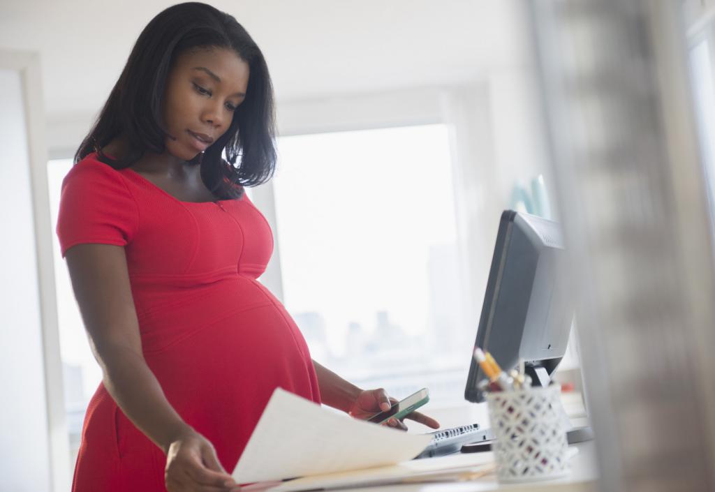 contrat de travail à durée déterminée grossesse licenciement