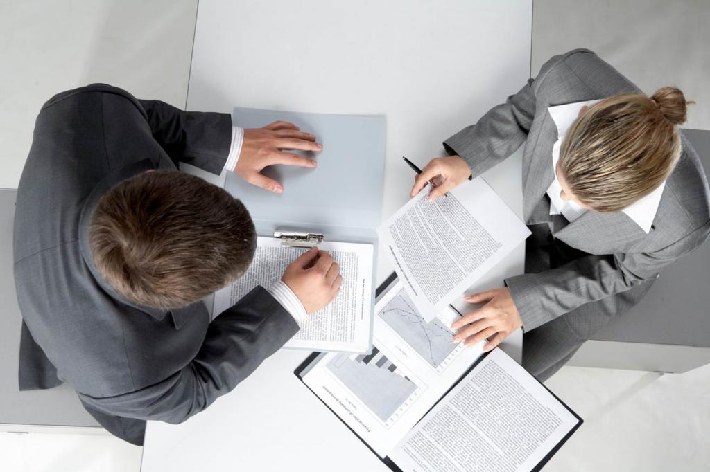 features of concluding an employment contract with an employee who is a foreign citizen or a stateless person