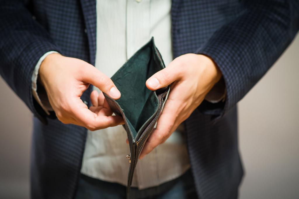 supervision bankruptcy proceedings applicable to the debtor
