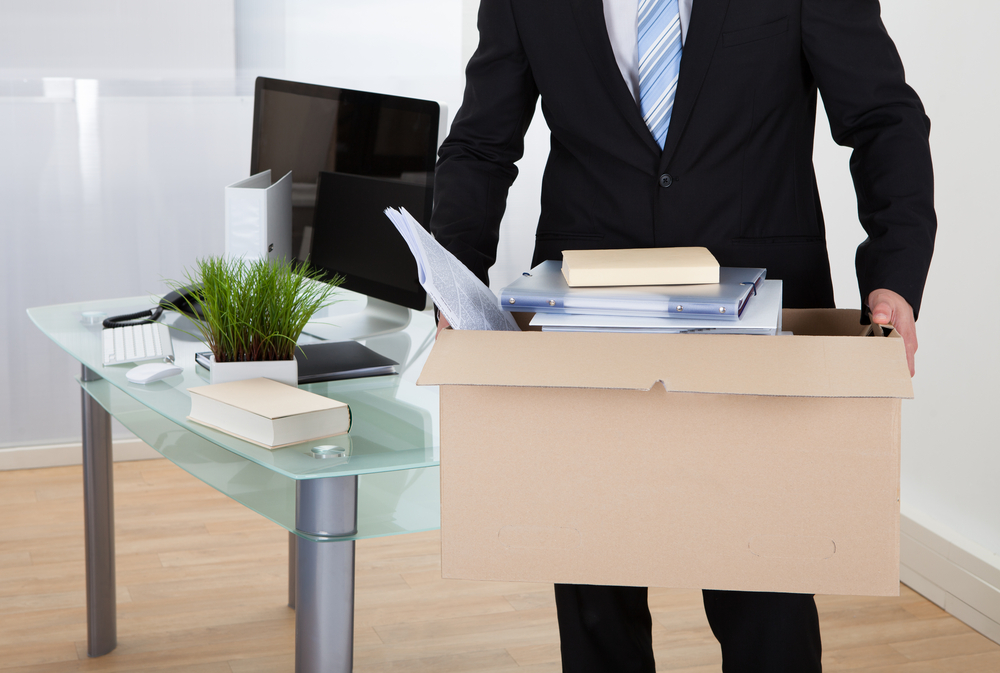 the employer does not issue a work book after dismissal