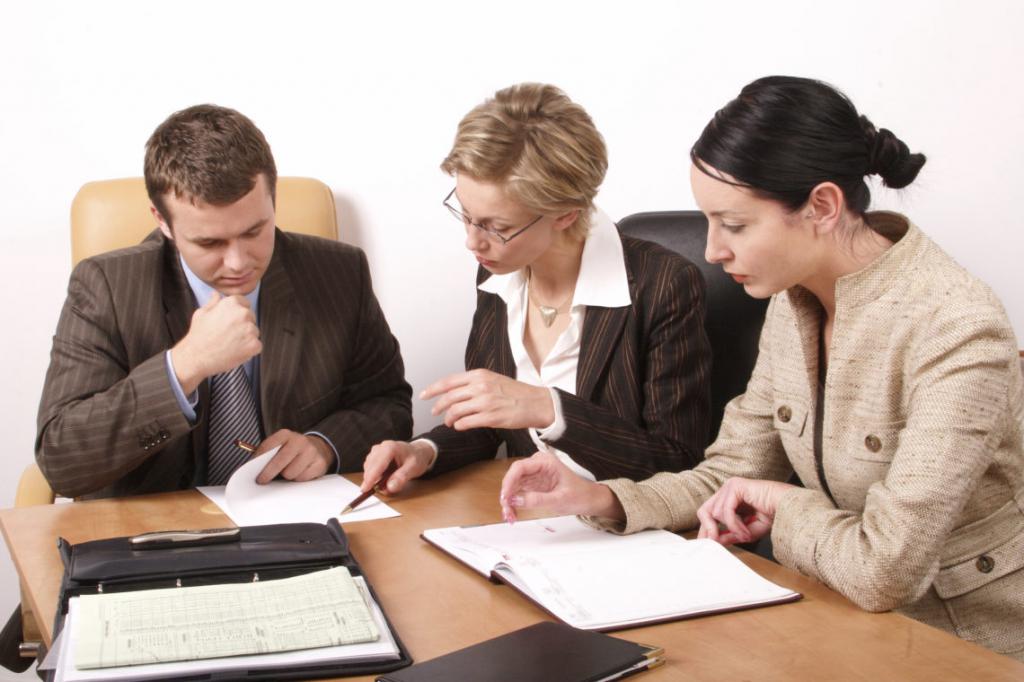 holding the first meeting of creditors