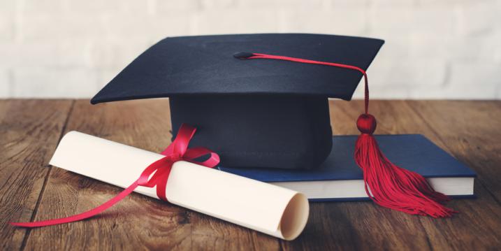 hat and diploma