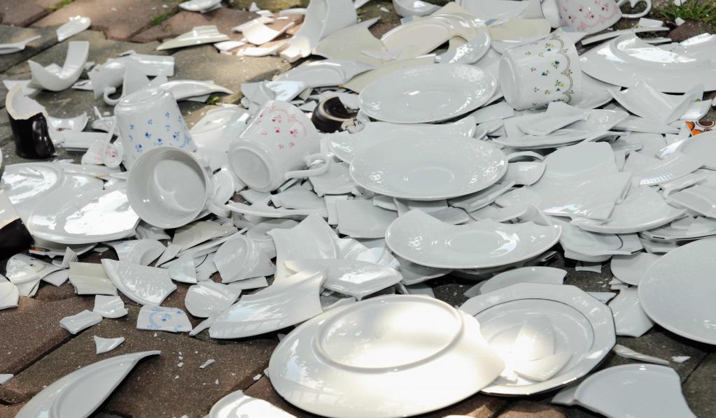 Beat the dishes - for good luck