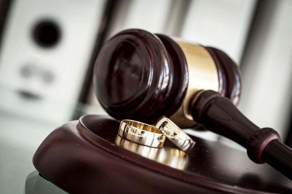 judicial gavel and rings